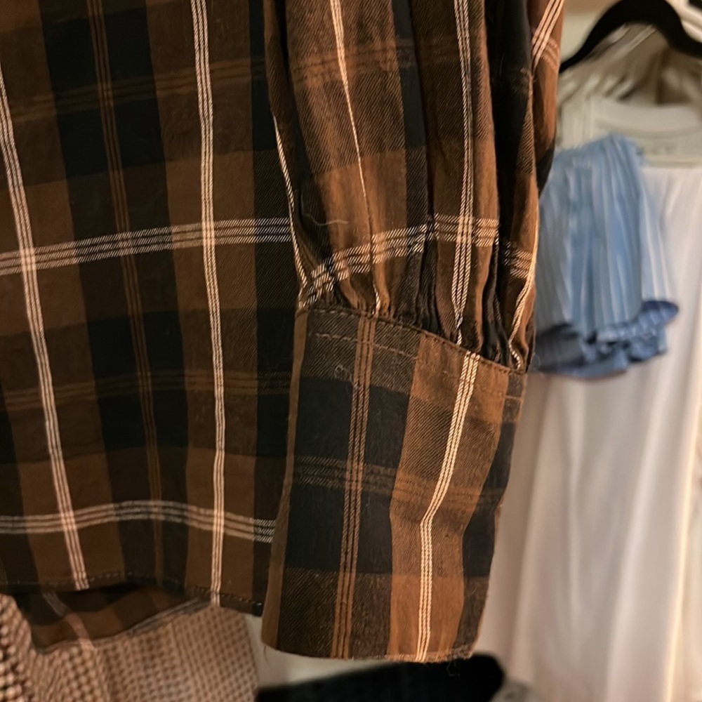 J.Crew button down with puff sleeves - Picture 5 of 6